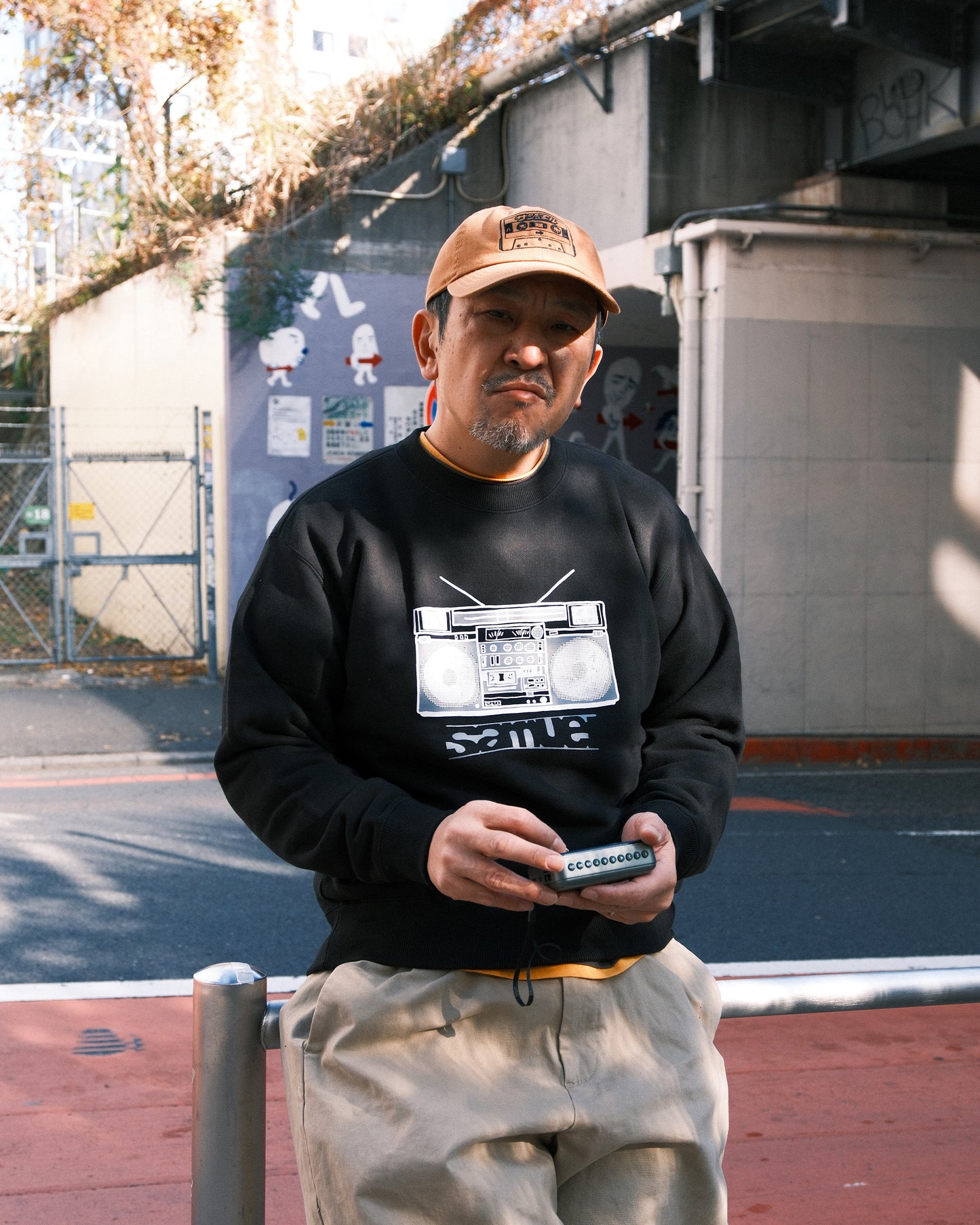 SAMUEL CASSETTE TAPE ENBROIDERY CAP