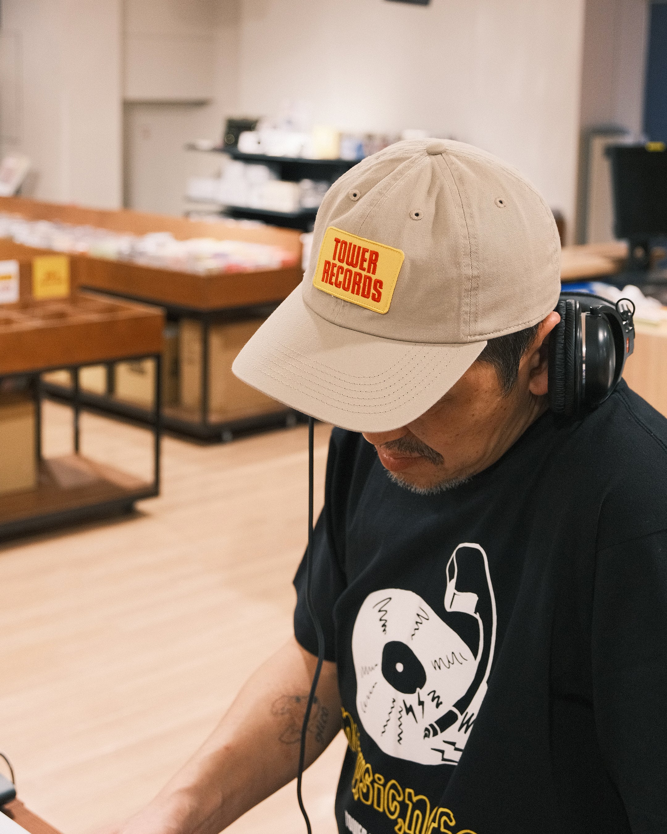 SAMUEL x TOWER RECORDS ロゴパッチ キャップ | 公式通販 – SAMUEL STORE