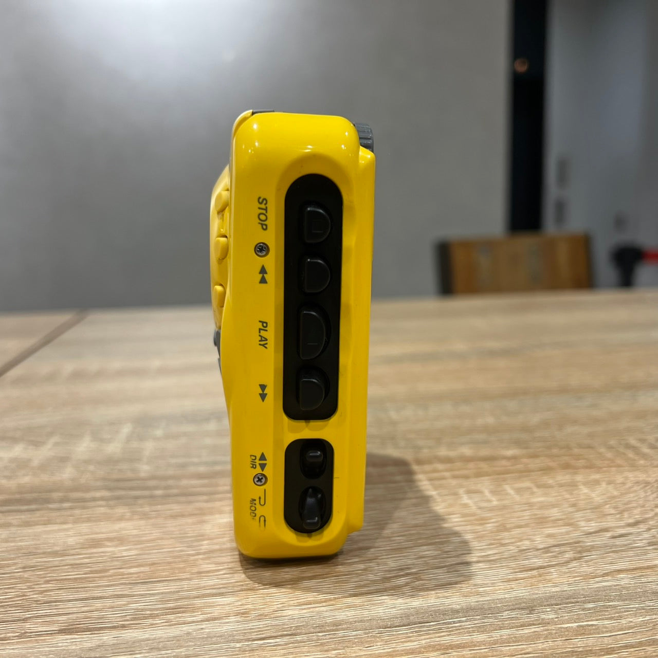 [美可動品]ソニー　カセットウォークマン sonysports WM-FS495 Sony Walkman WM-FS495 Sports TV/AM/FM Radio Cassette-No Clip